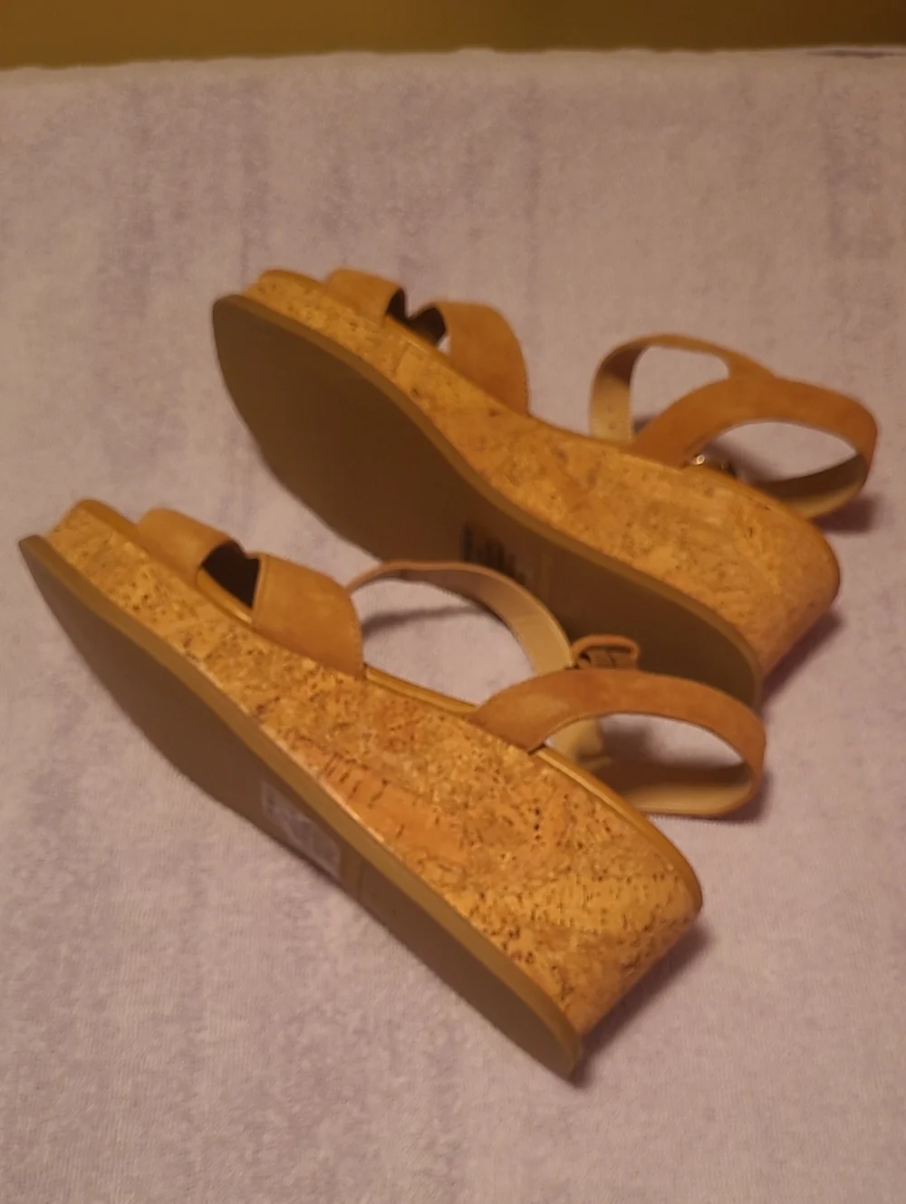 Steve Madden Robbin Platform Tan Suede Sandals with Ankle Strap